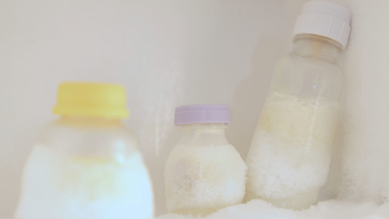 Các mẹo của Medela khi dùng máy hút sữa – Đóng gói, Làm đông lạnh, Lưu trữ và Làm nóng